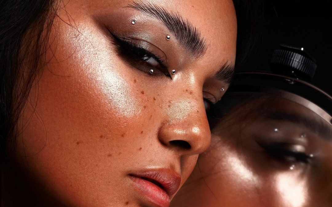 Unlock Bold Radiance: Dude Bronzer’s Face Transforming Magic!